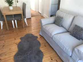 Centrally located stylish 1st floor apartment
